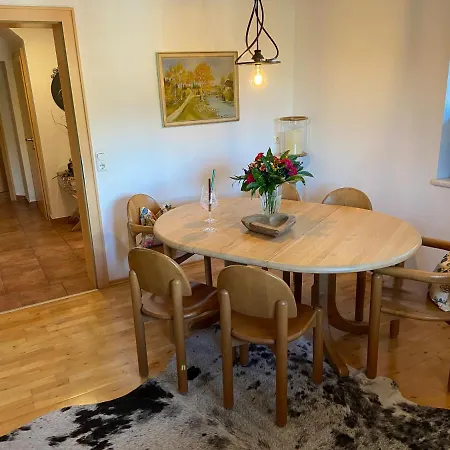 Apartment Zentral Gelegene In *